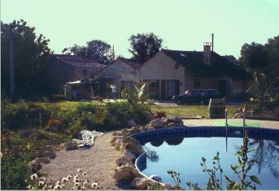 La Font du Parc and the pool