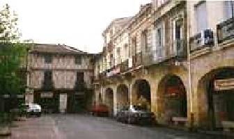 Collonades in Ste Foy
